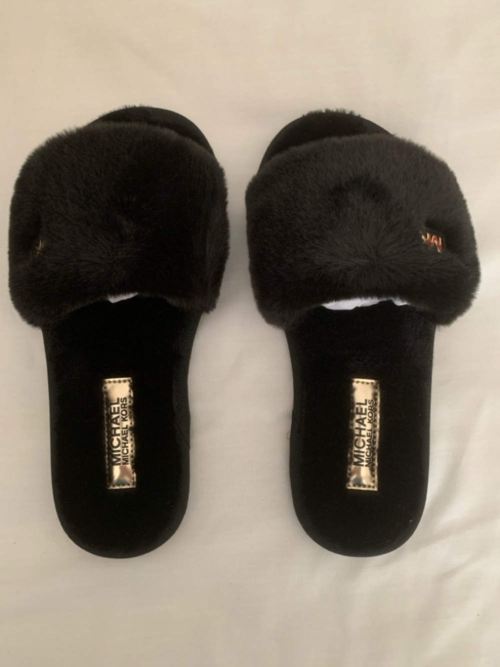 NIB Michael Kors Jet Set Faux Fur Slides Black Size 6M Cozy Luxe Slippers - Picture 3 of 9